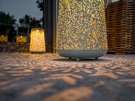 Solar Antic Latern Mistral