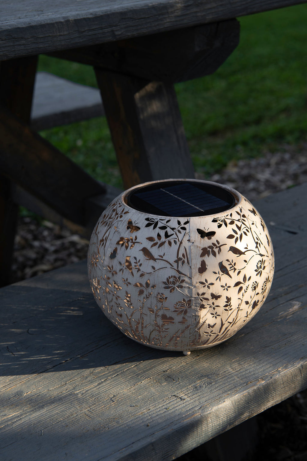 Solar Antic Globe Verana